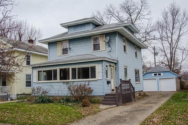 1st image of 925 E Ewing Ave