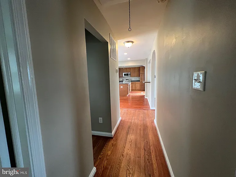 504 Walnut Dr — Photo 16