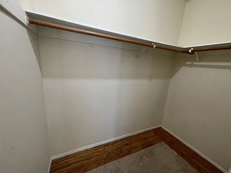 4935 Massachusetts Dr — Photo 29