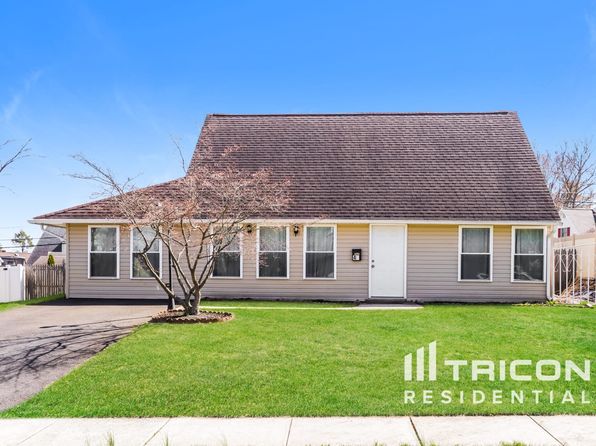 40 Cactus Rd