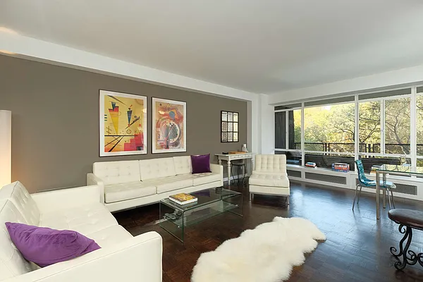 Sold by Houlihan Lawrence | media 4