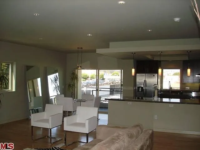 1529 S Westgate Ave #301 — Photo 9