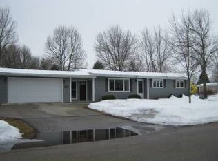436 Kennedy Ave, Omro, WI 54963