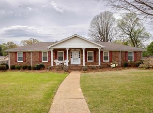 2205 Chickasaw Dr, Florence, AL 35630