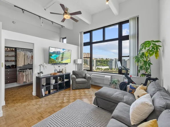 1500 Washington St APT 10M, Hoboken, NJ 07030