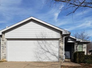 909 Cruise St, Denton, TX 76207