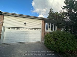 2637 Kennedy Rd, Toronto, ON M1T 3H5