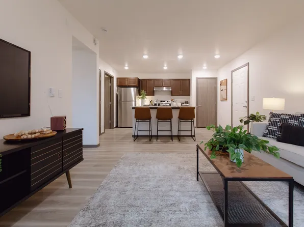 Trailhead at the Preserve