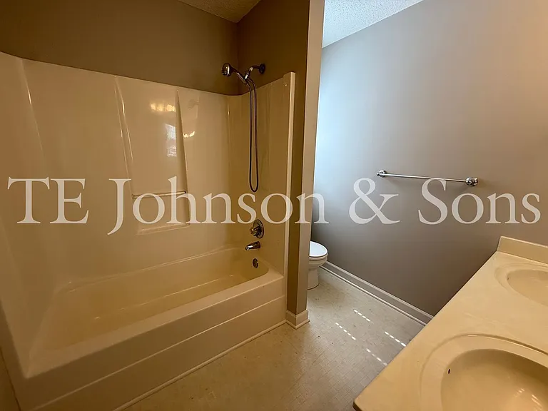 1878 Camden Forest Dr — Photo 24