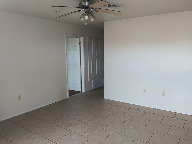 2300 Stern Dr #222 — Photo 3