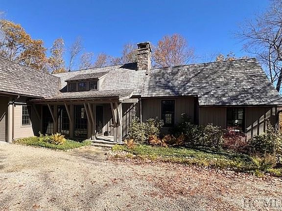 2nd image of 1336 Burl Lane