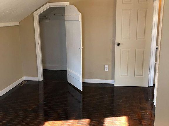 4th image of 16 River St