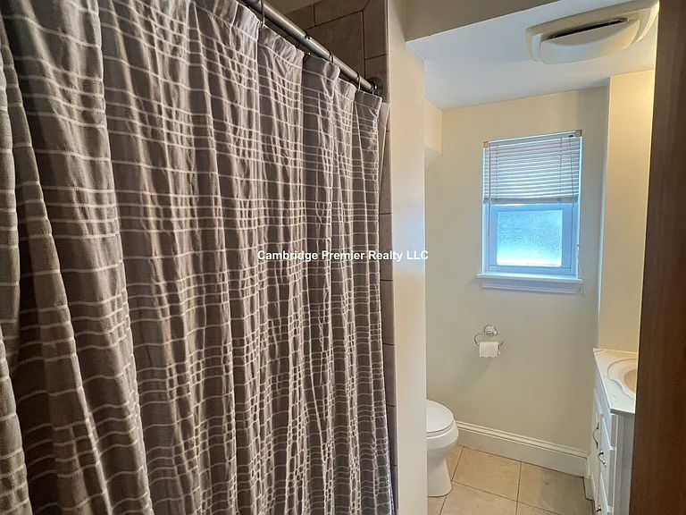 28R Cherry St #2 — Photo 12