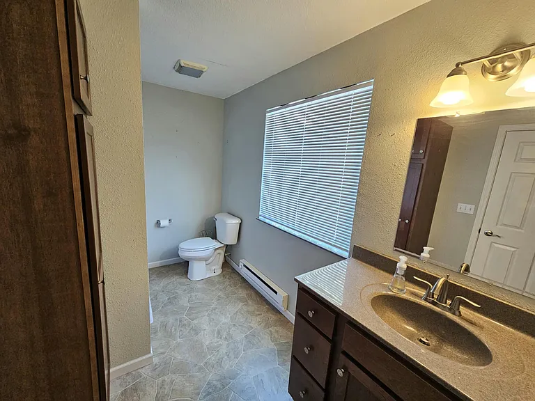 730 Maple St — Photo 19