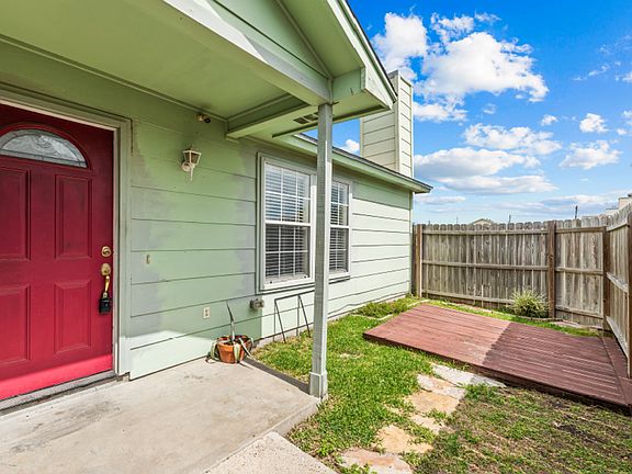 3rd image of 7202 Mansions Dr Unit O4