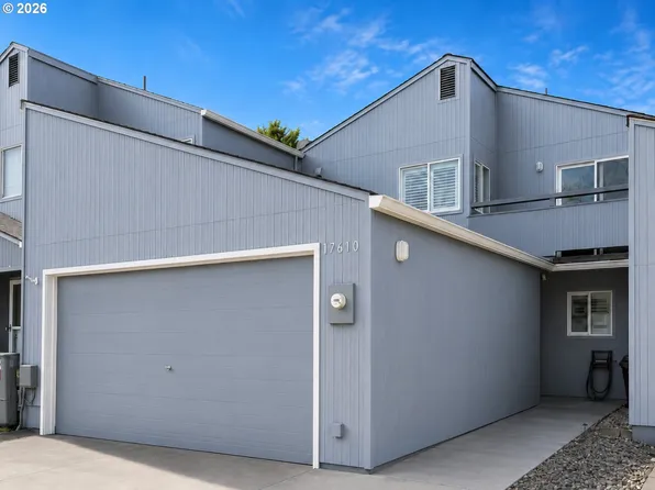 17610 NW Rolling Hill Ln, Beaverton, OR 97006