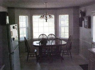 124 Lynwood Ln, Leesburg, GA 31763