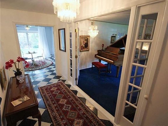3rd image of 14 Franklin Ave