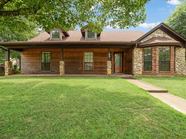 4580 Thomas Dr, Paris, TX 75462