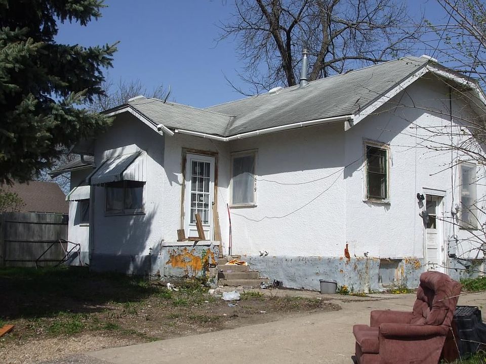 1st image of 619 Hope Ln