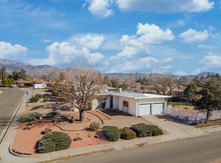 1000 Espejo St NE, Albuquerque, NM 87112