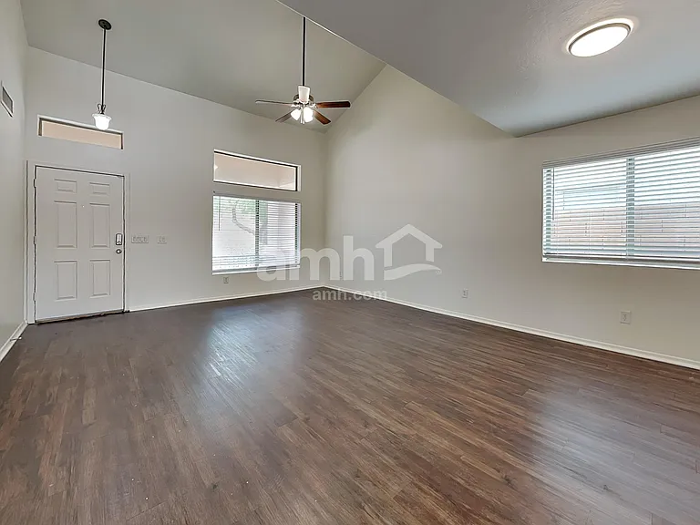 9815 W Riverside Ave — Photo 7