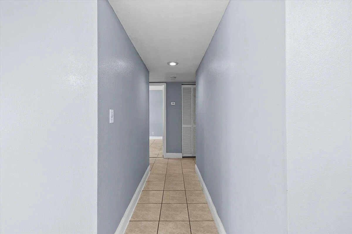 2 bed, 1.0 bath, 759 sqft, $1,850 — Photo 4