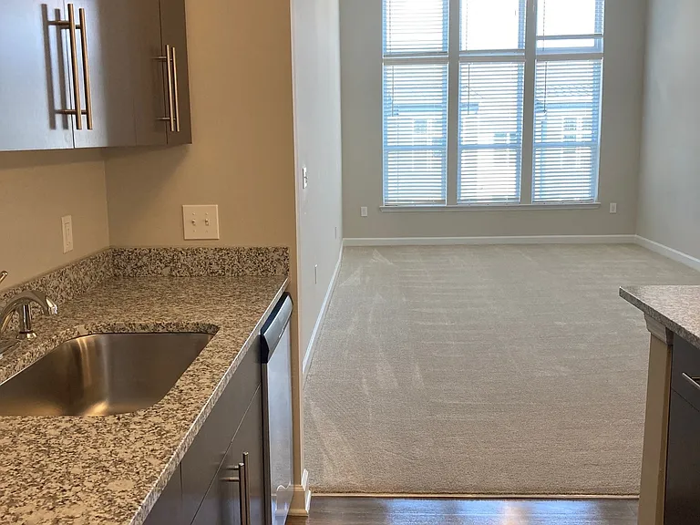 Clairmont at Trinity — Photo 176