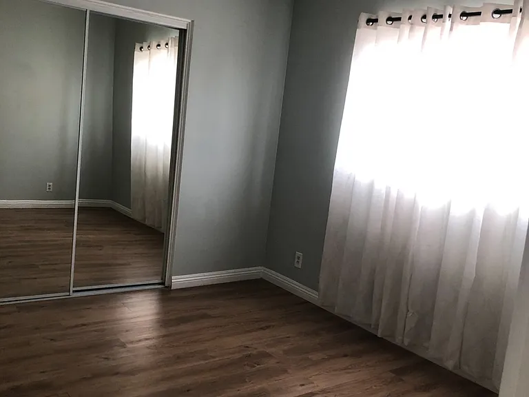 11815 Goshen Ave #7 — Photo 2