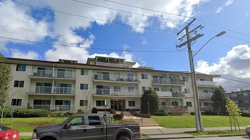 Ash Manor — Photo 1