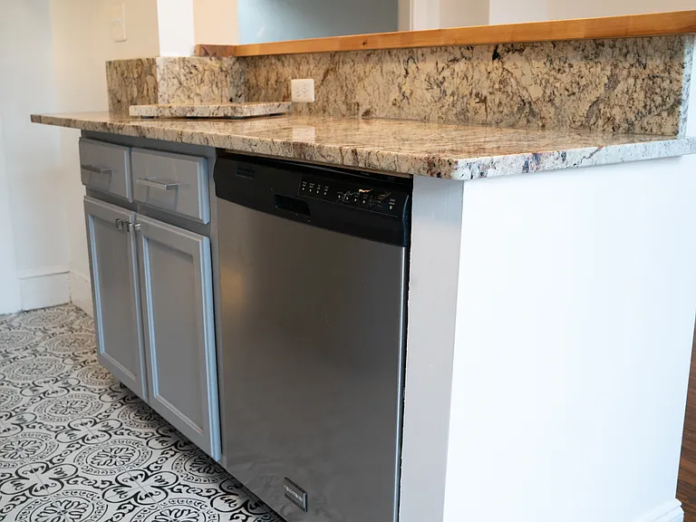 630 Otis Pl NW #1 — Photo 13