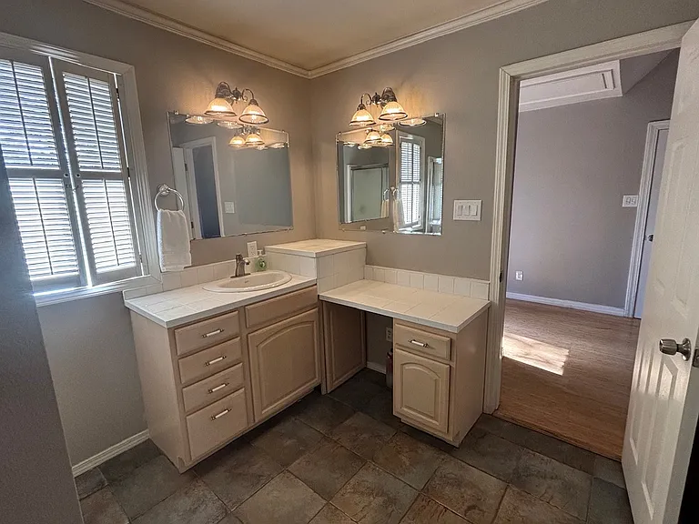 276 Cactus Dr — Photo 11