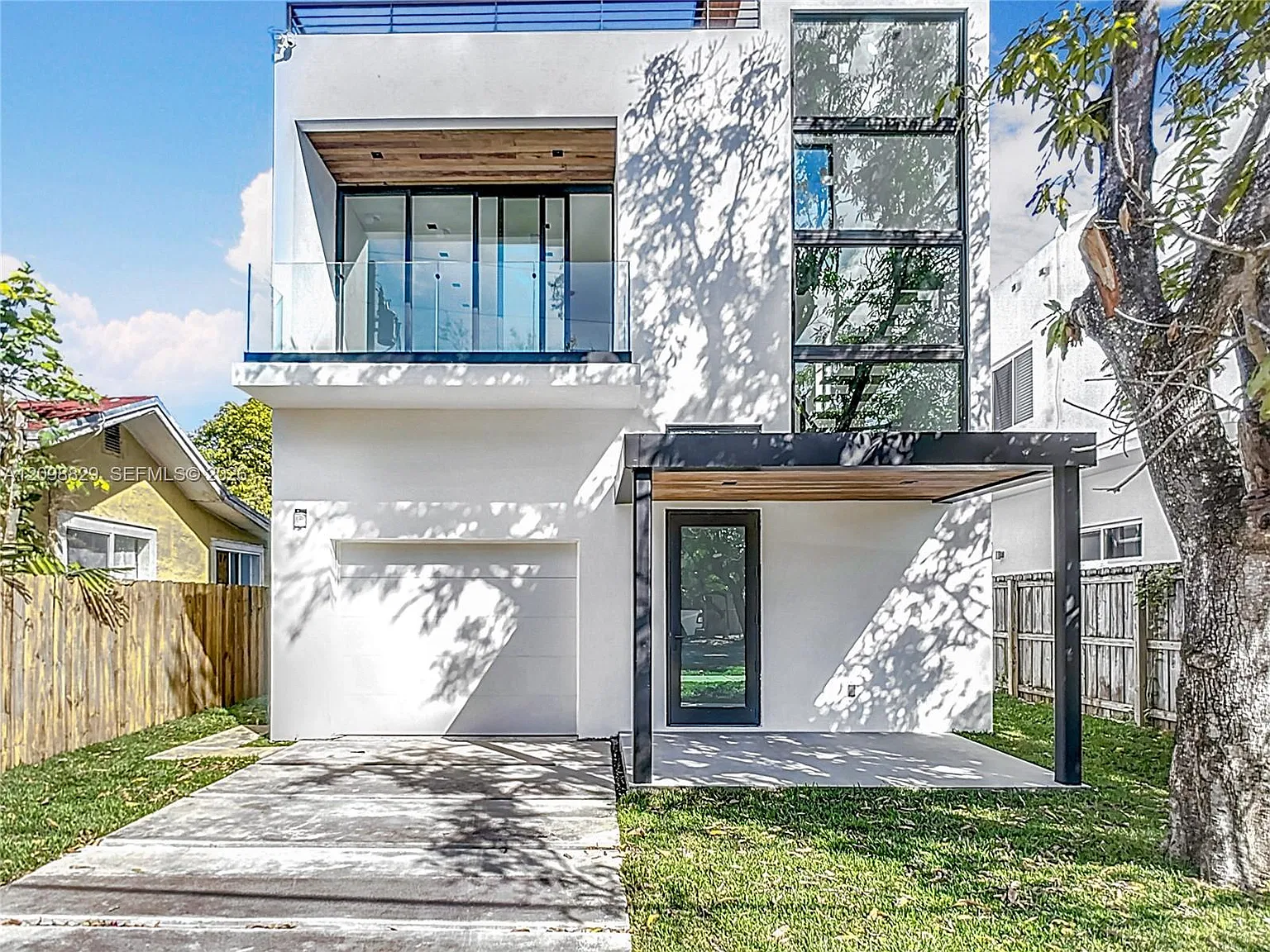 3069 SW 27th Ter Unit 3069 — Photo 1