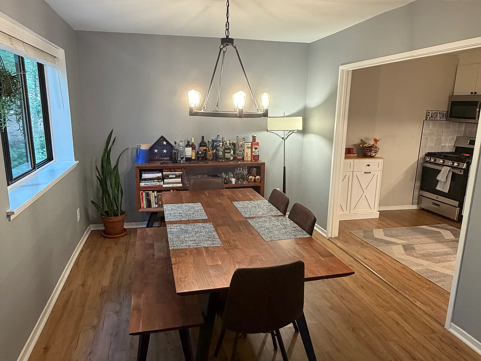 2 bed, 1112 sqft, $2,600 — Photo 3