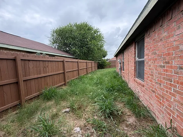 3713 Zinnia Ave — Photo 12