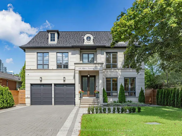 130 Upper Canada Dr, Toronto, ON M2P 1S4