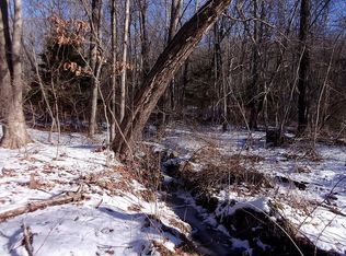 90 Chestnut Hill Rd, Millville, MA 01529