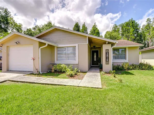 2818 Cedaridge Dr, Tampa, FL 33618