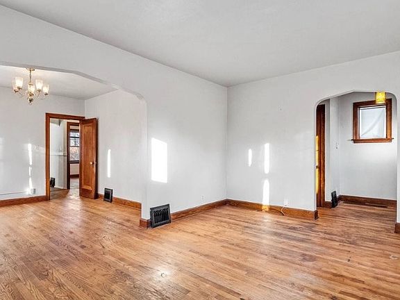 5th image of 1379 Trampe Ave