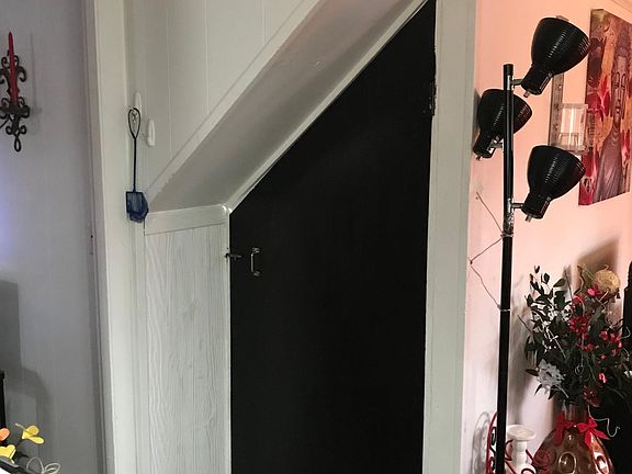 3rd image of 59 Elm St #3