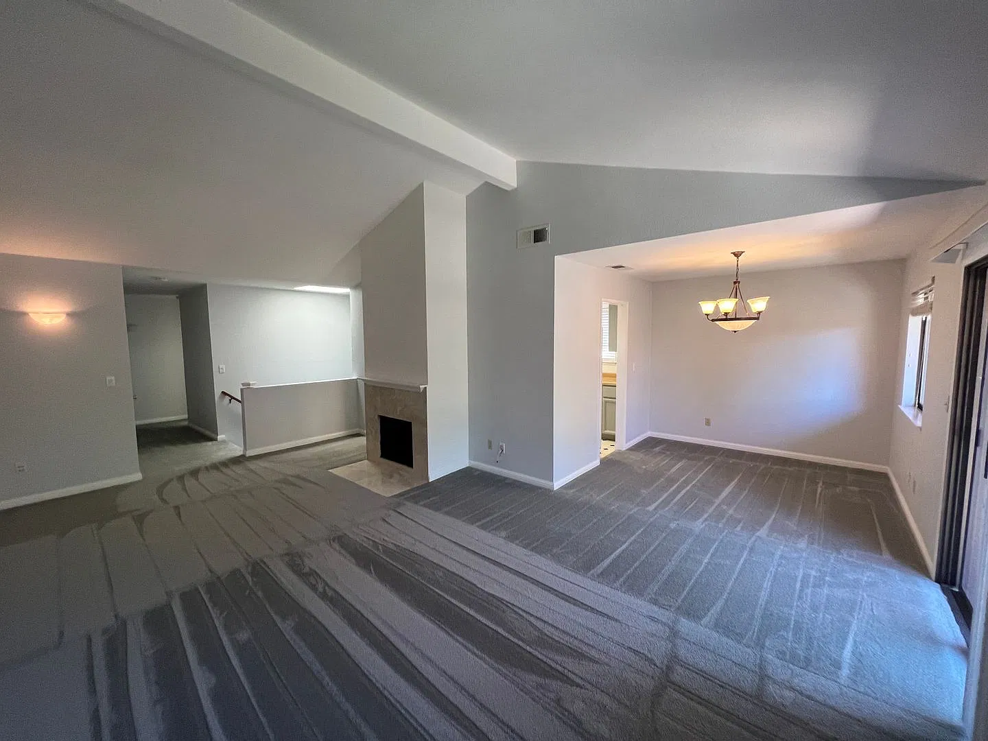 Great location, Ready for Move-In — Photo 4