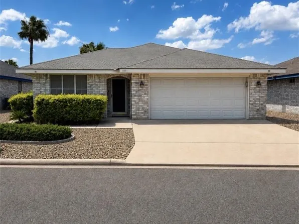 1111 Lake View Dr, Mission, TX 78572