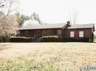 111 Poplar Hill Dr, Farmville, VA 23901