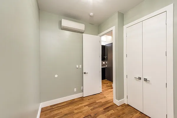 Rented by Nooklyn NYC LLC | media 7