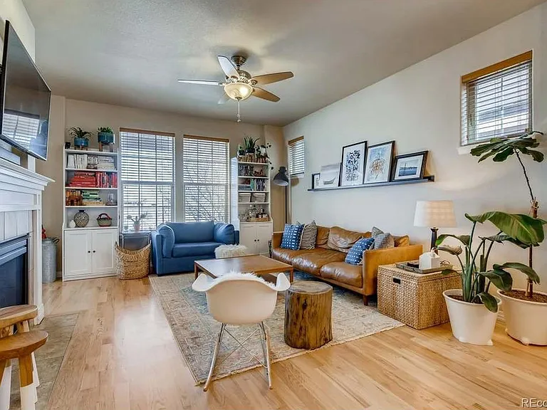 3211 Florence Way — Photo 2