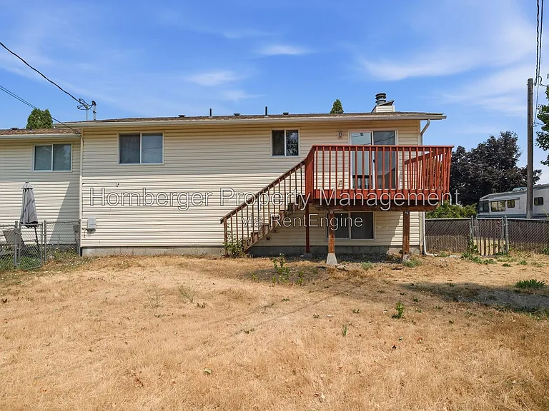 1721 N Glenn Rd — Photo 22