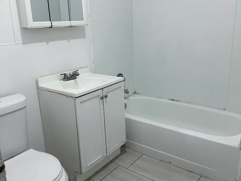 1626 Central Ave — Photo 8