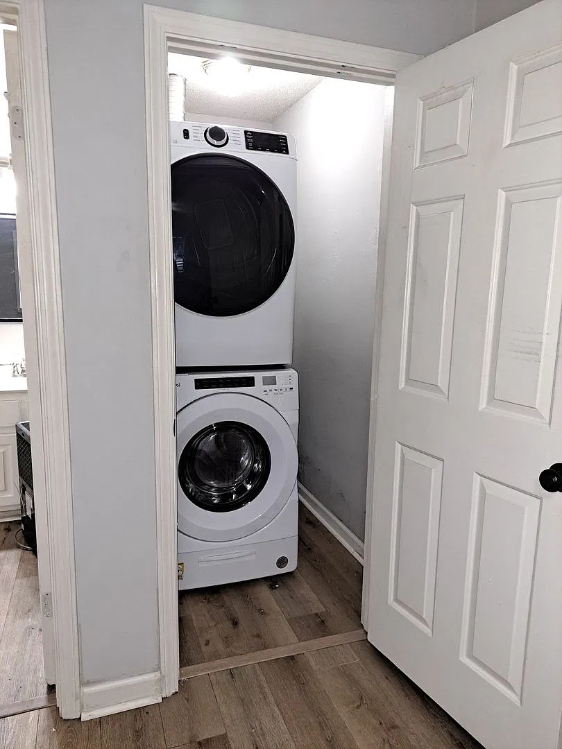 1 bed/1 bath Countryview Village — Photo 3