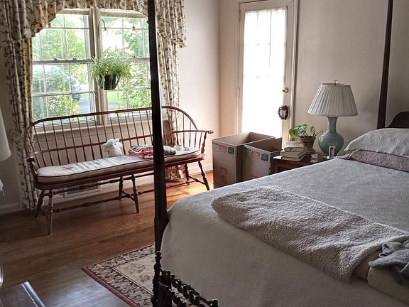 Main bedroom unfurnished.