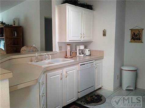 4th image of 2810 Three Wood Dr